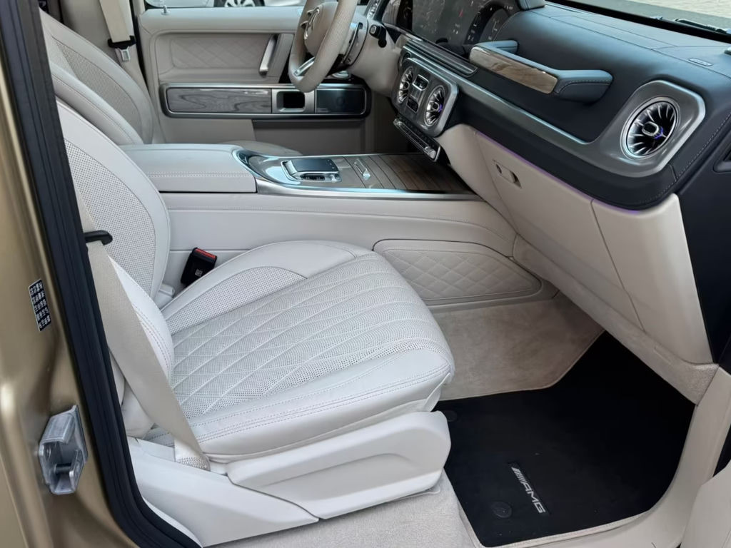 Mercedes-Benz G-Klasse