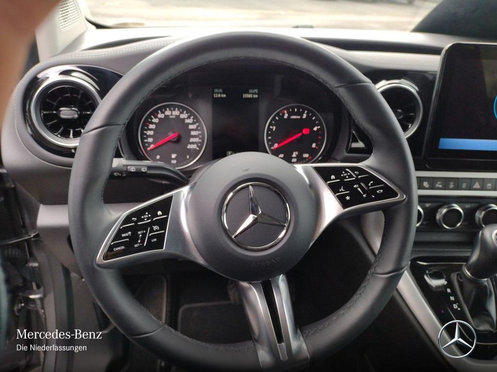 Mercedes-Benz T 180