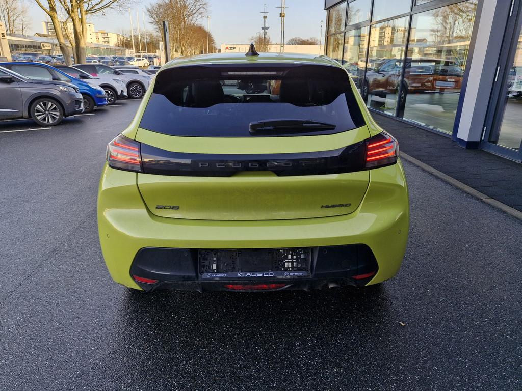 Peugeot e-208