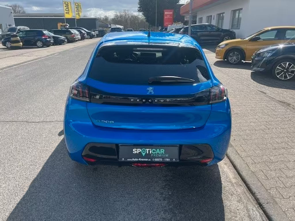 Peugeot e-208