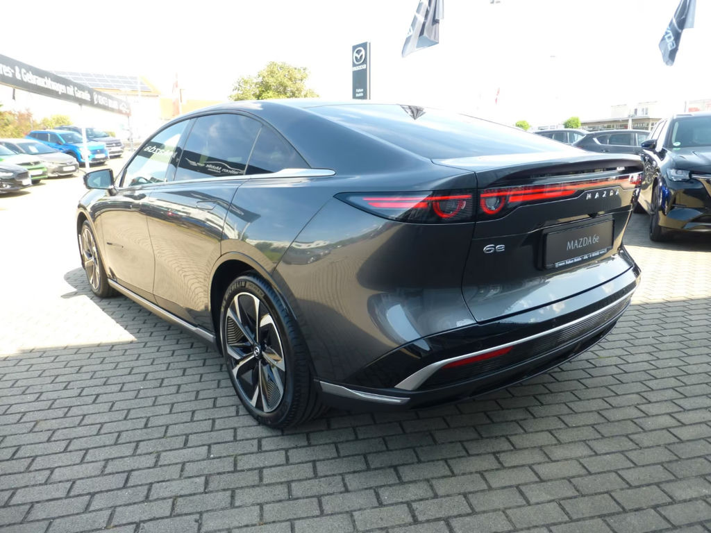 Mazda 6e