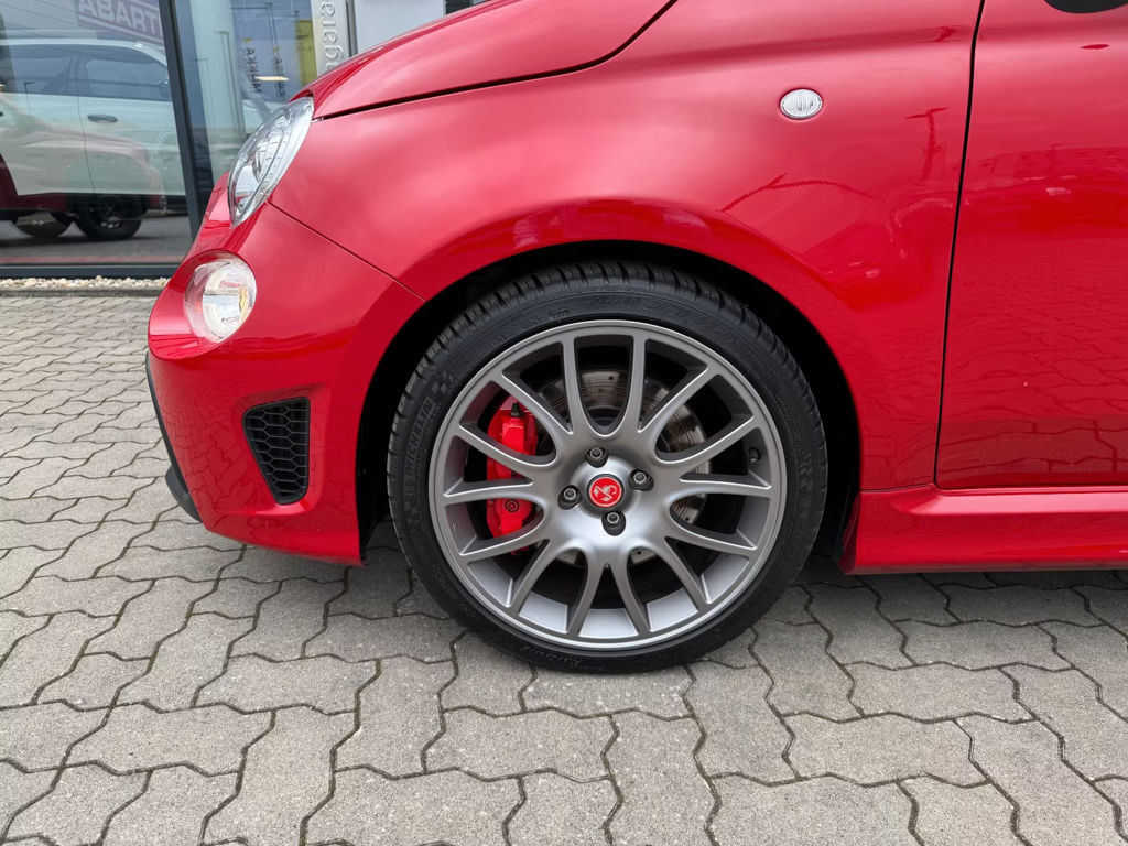 Abarth 695