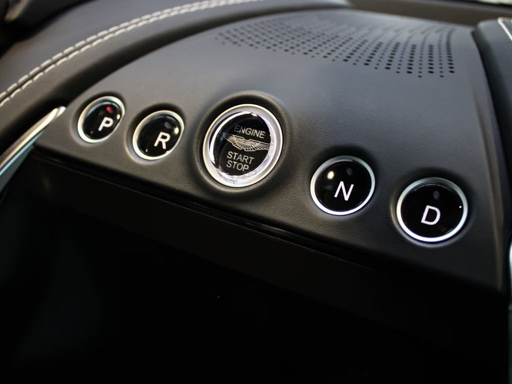 Aston Martin DBX