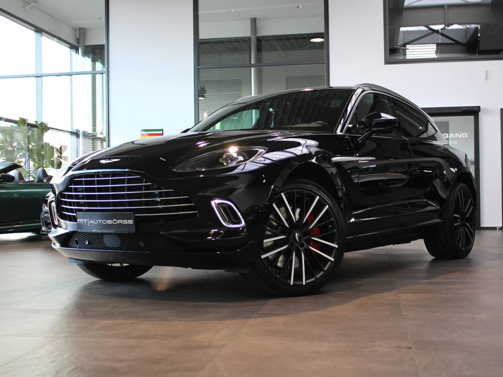 Aston Martin DBX