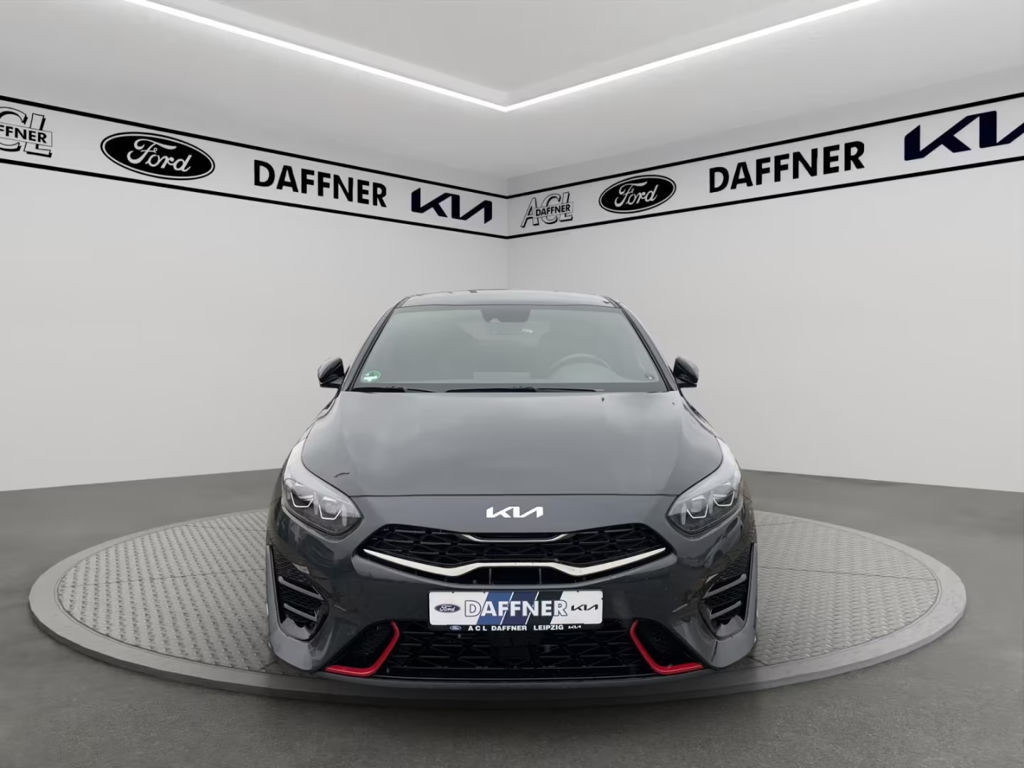 Kia ProCeed