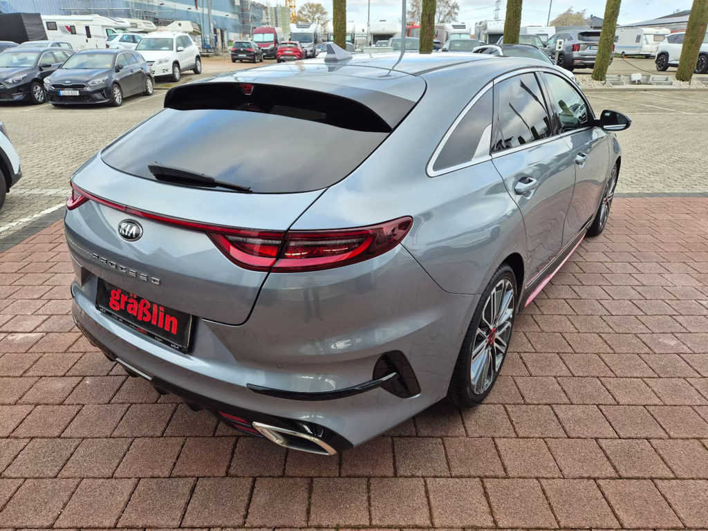 Kia ProCeed