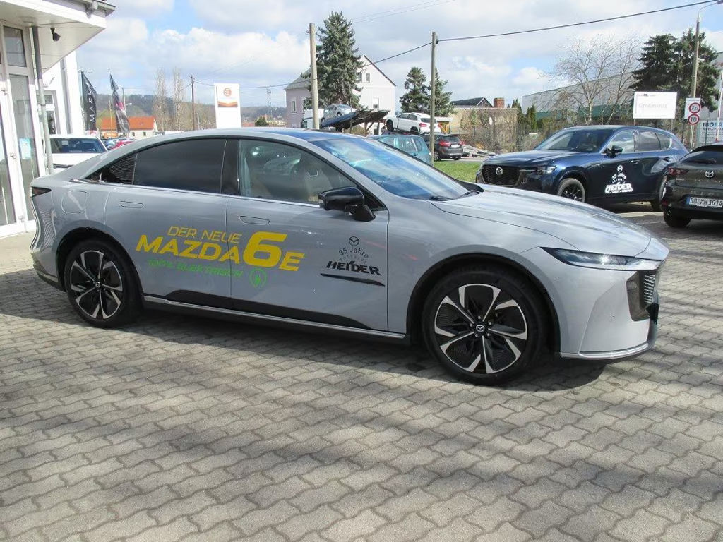 Mazda 6e