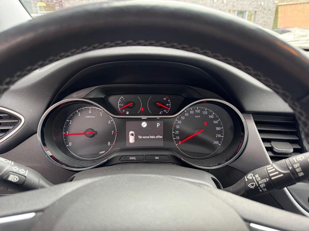 Opel Crossland X