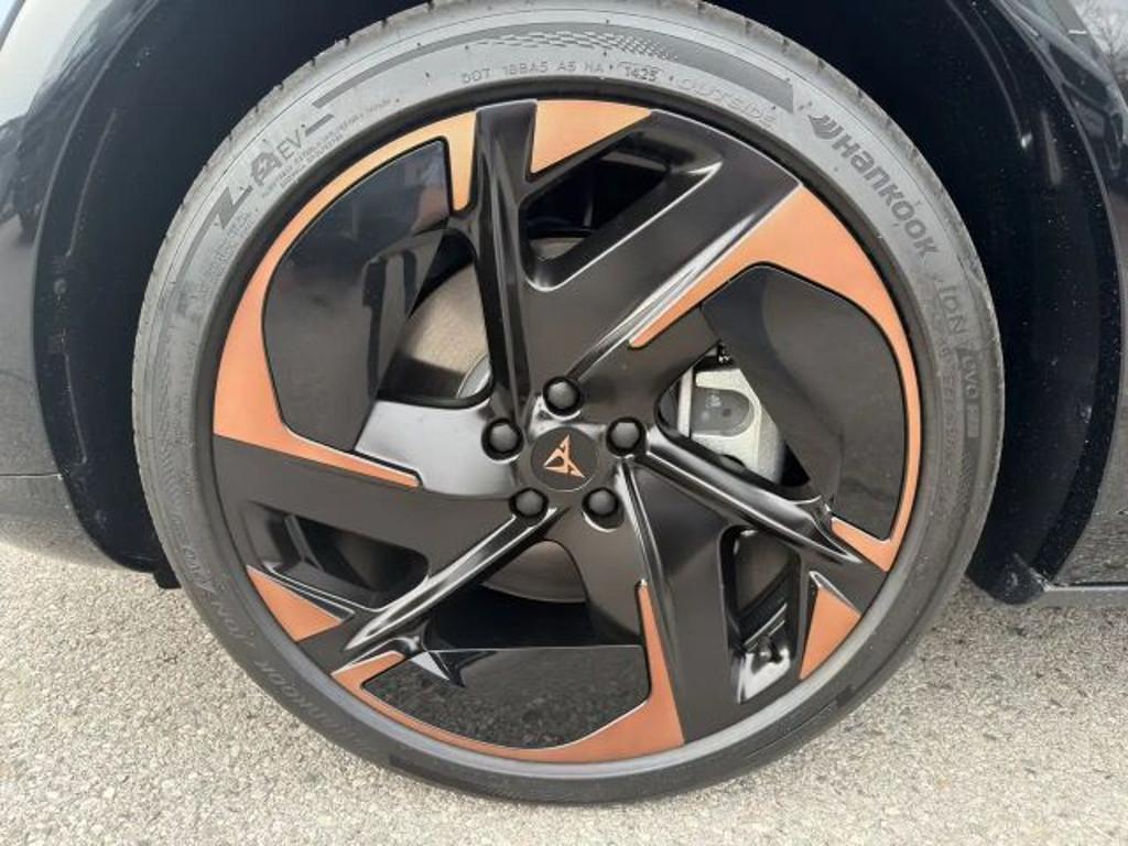 Cupra Tavascan