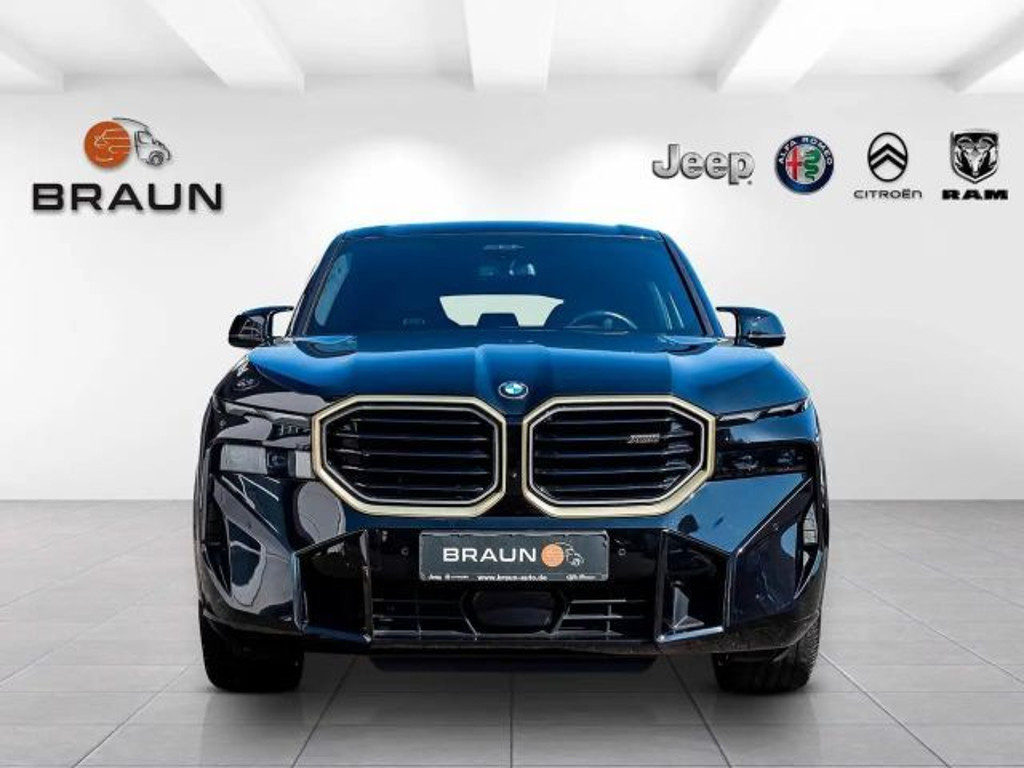 BMW XM