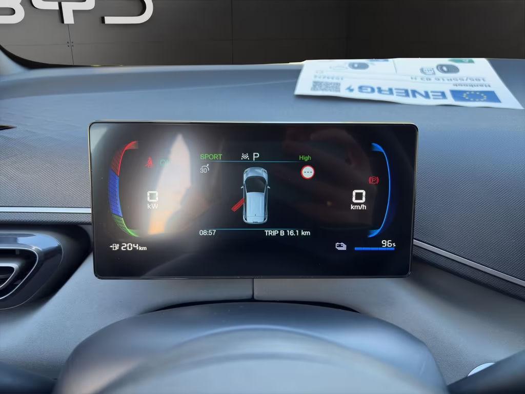 BYD Dolphin