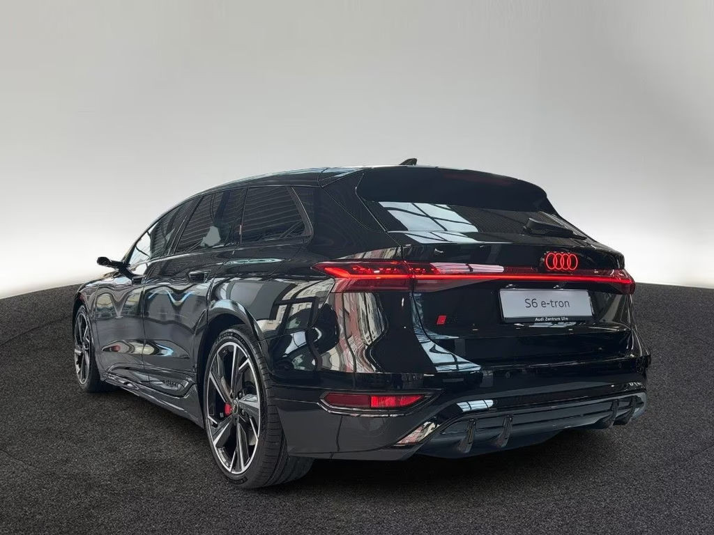 Audi S6 e-tron