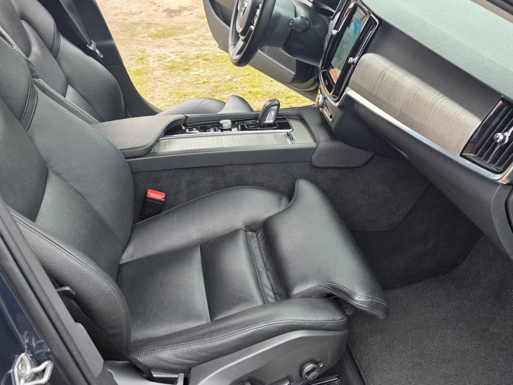 Volvo V90 Cross Country