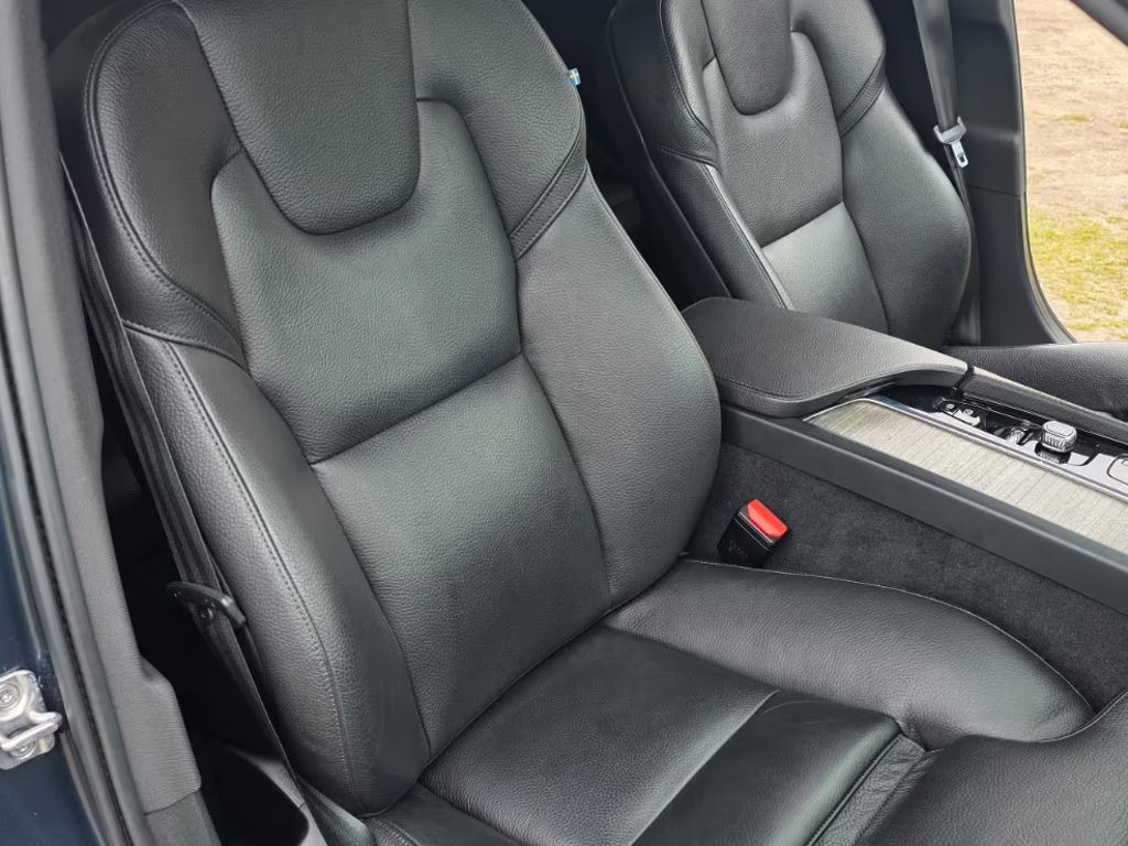 Volvo V90 Cross Country