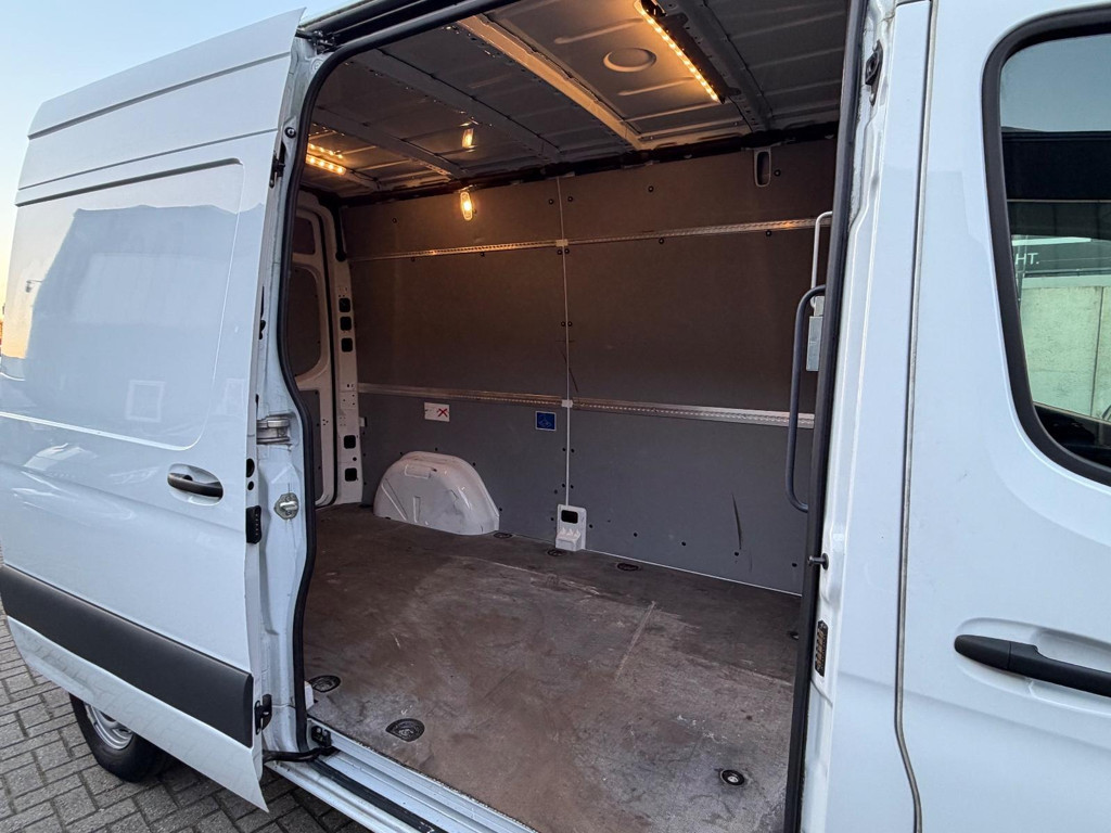 Mercedes-Benz eSprinter