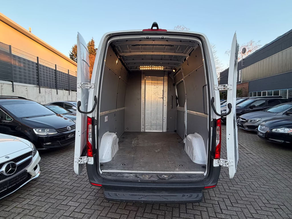 Mercedes-Benz eSprinter