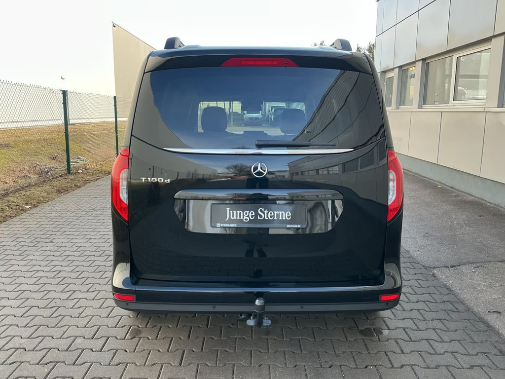 Mercedes-Benz T 180