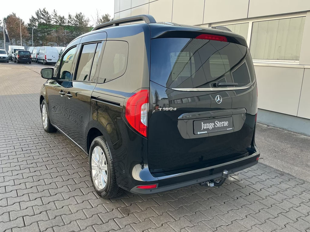 Mercedes-Benz T 180