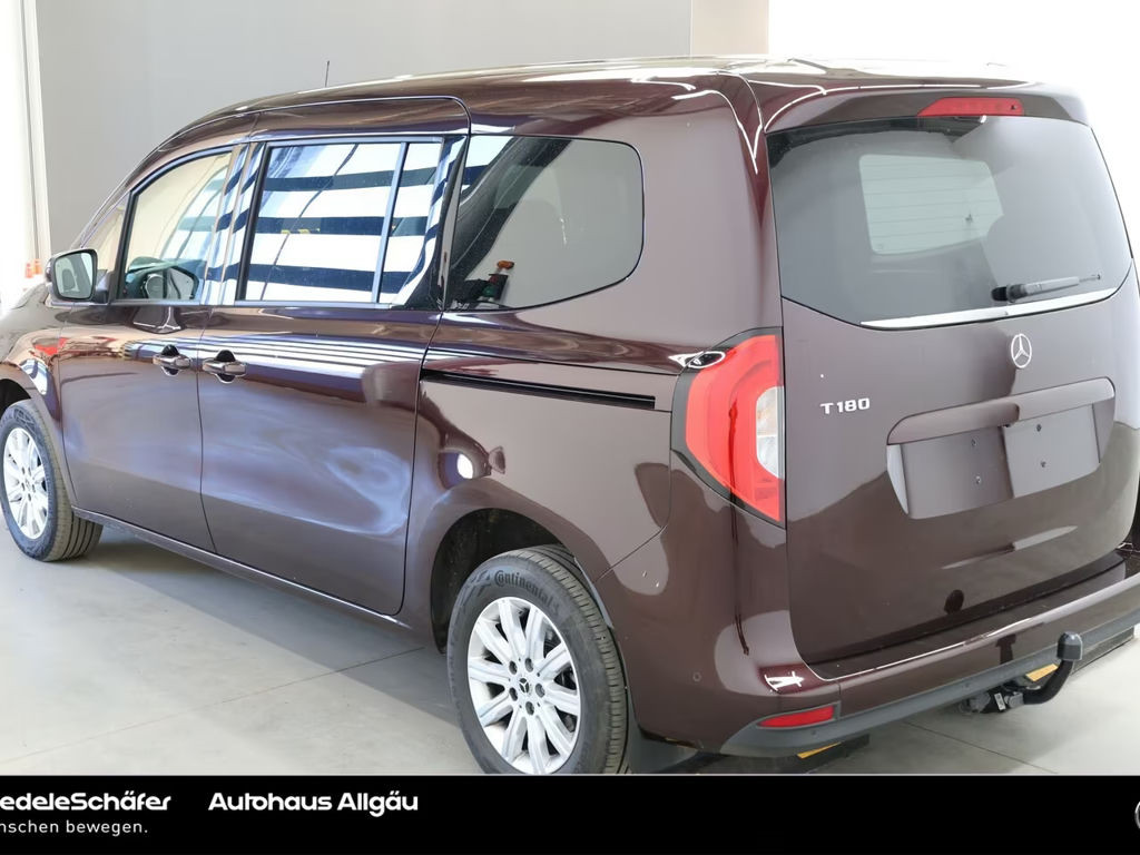 Mercedes-Benz T 180
