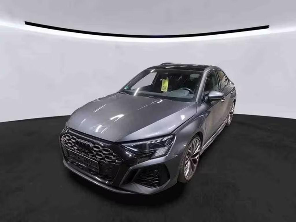 Audi RS3 2024 Benzine