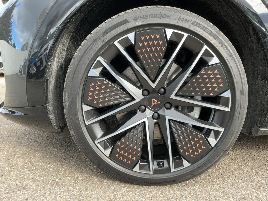 Cupra Tavascan