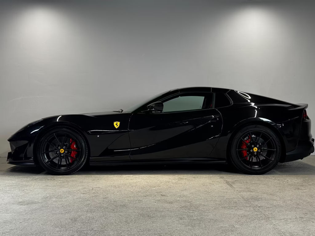 Ferrari 812