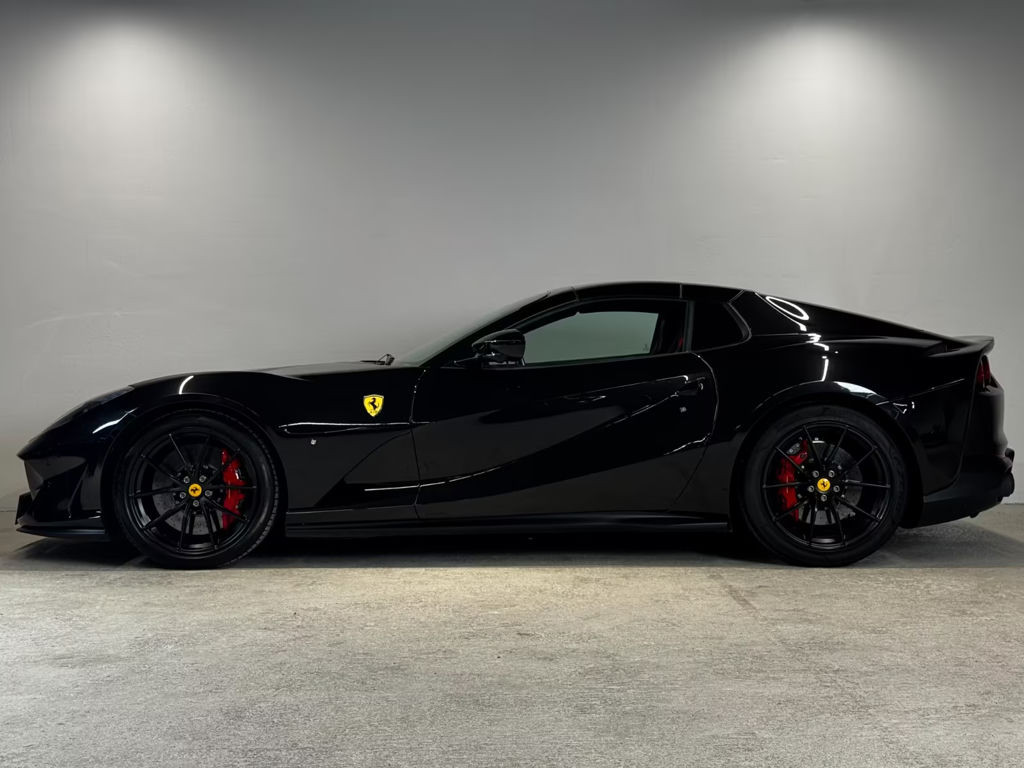 Ferrari 812