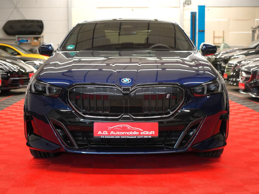 BMW i5