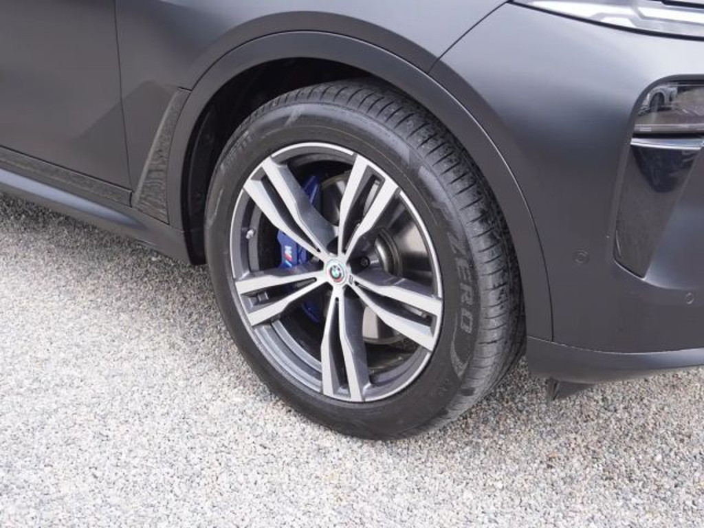 BMW X7 M