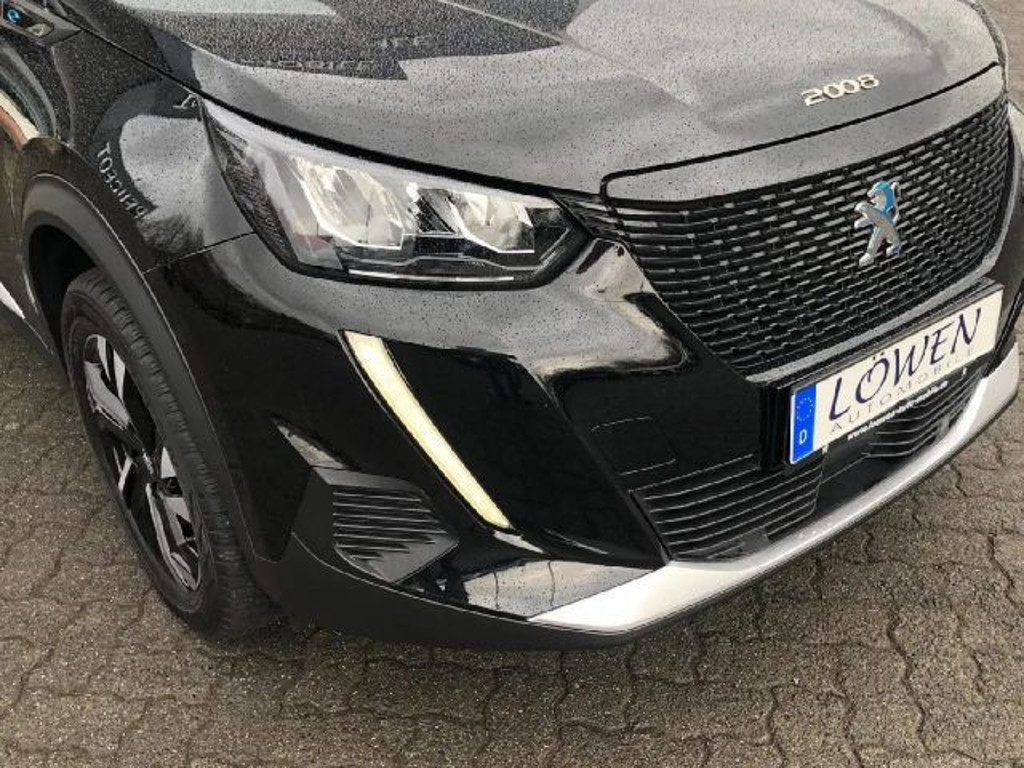 Peugeot e-2008