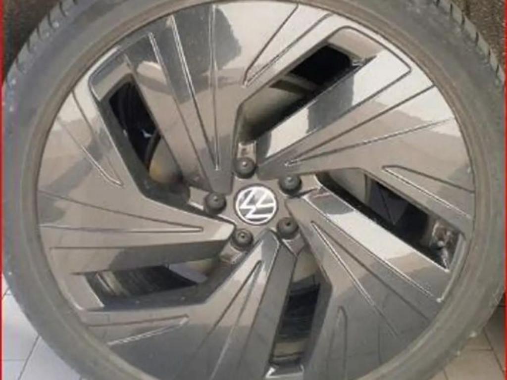 Volkswagen ID.5