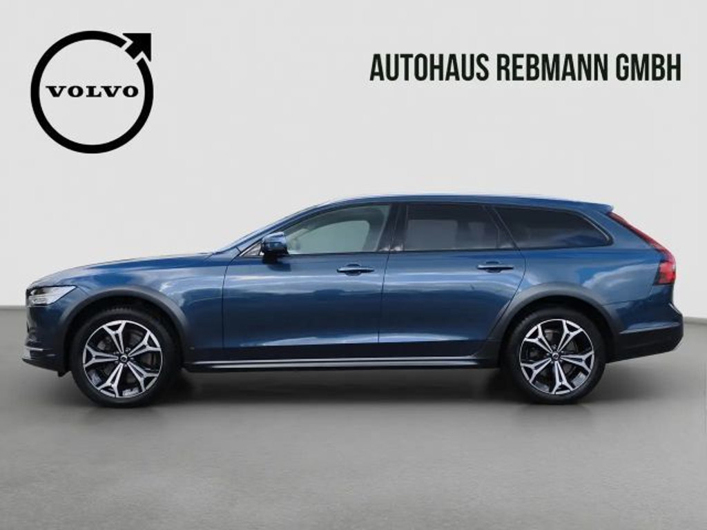 Volvo V90 Cross Country