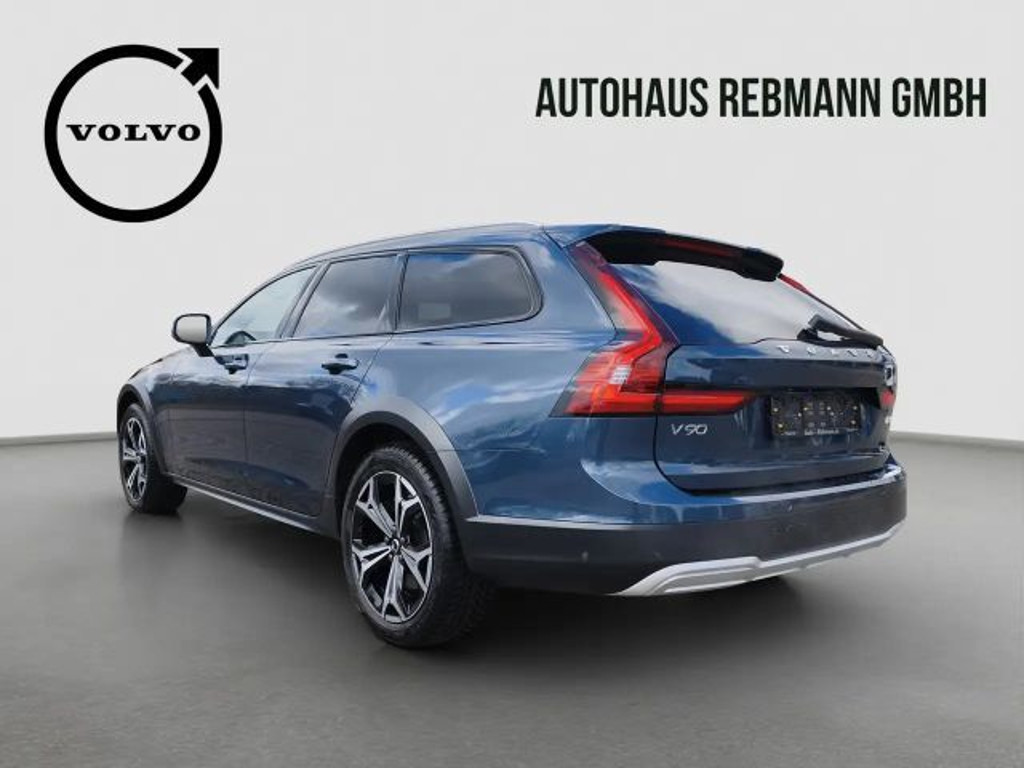 Volvo V90 Cross Country