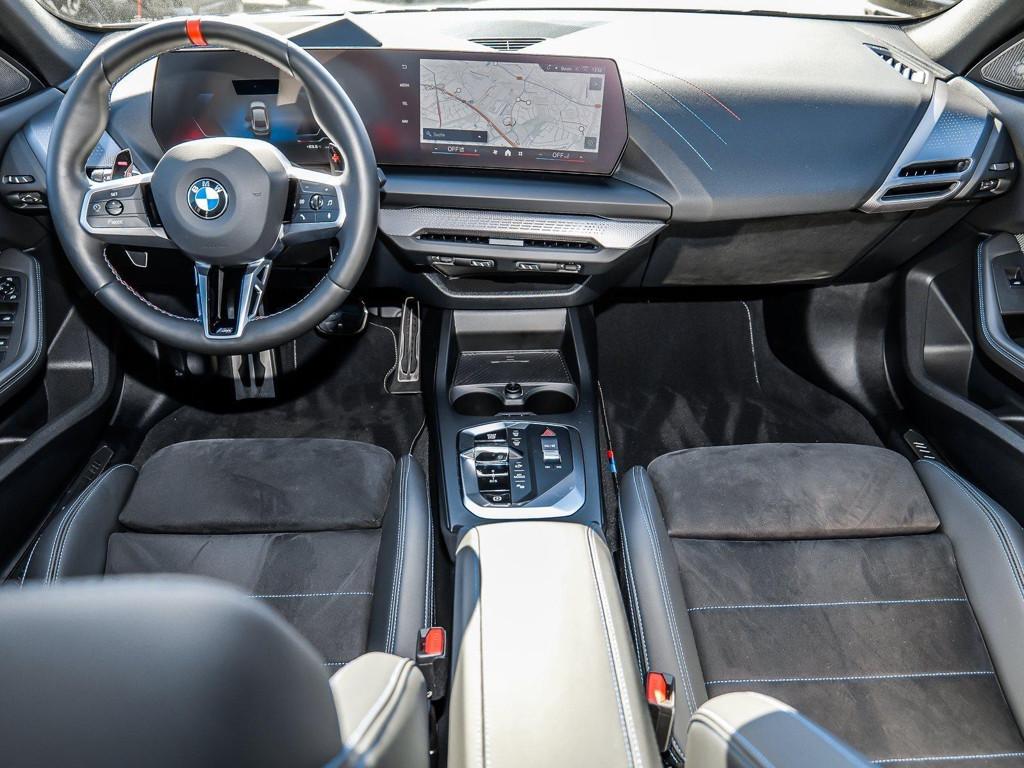 BMW M235