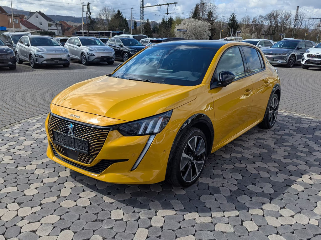 Peugeot e-208