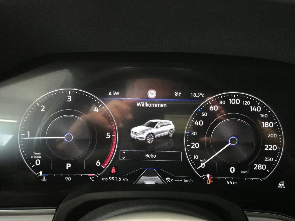 Volkswagen Touareg