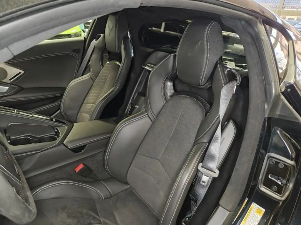Corvette C8