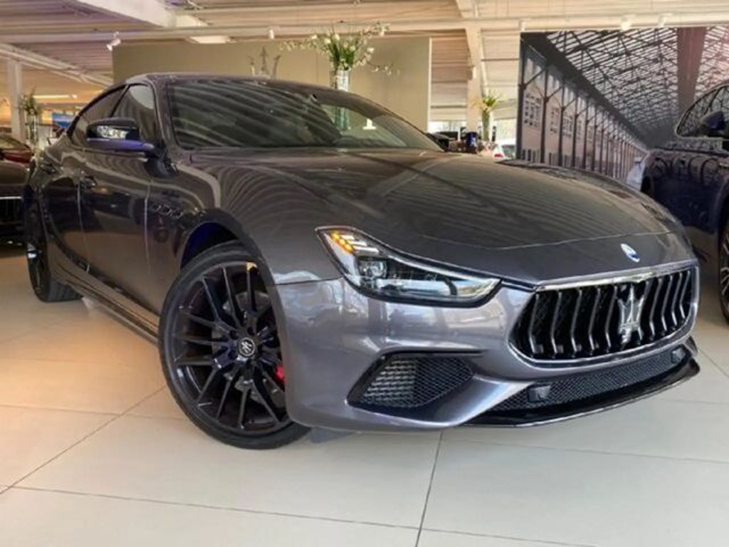 Maserati Ghibli 2023 Benzine