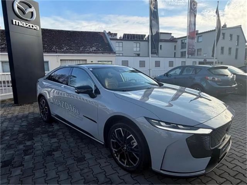 Mazda 6e