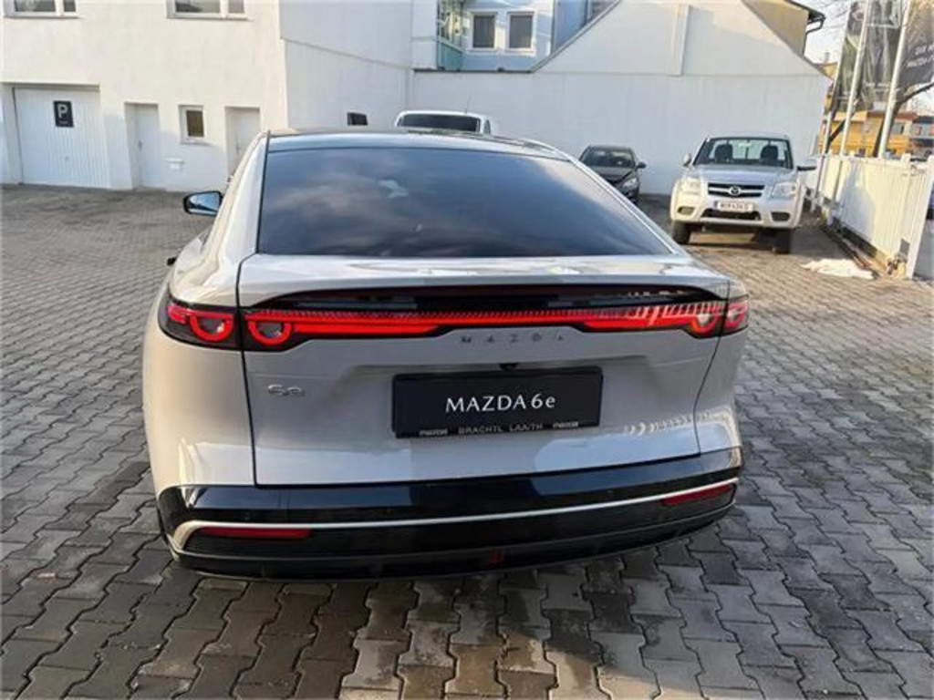 Mazda 6e