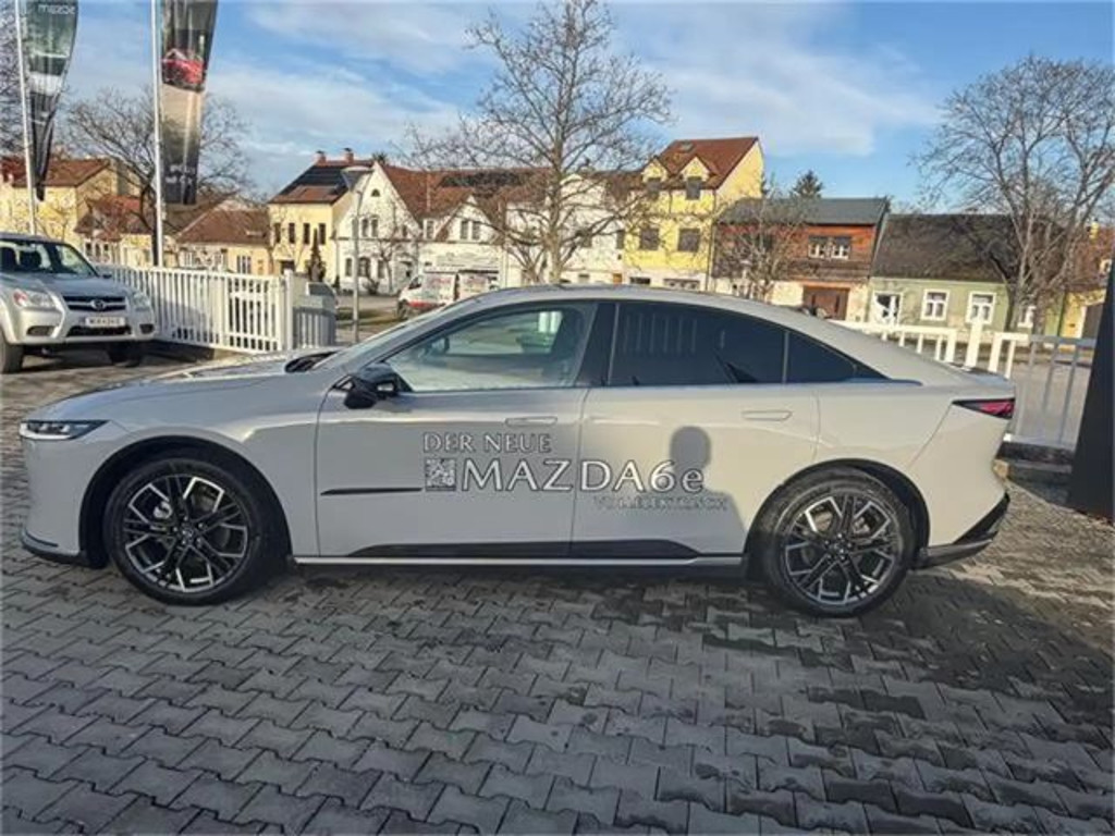 Mazda 6e