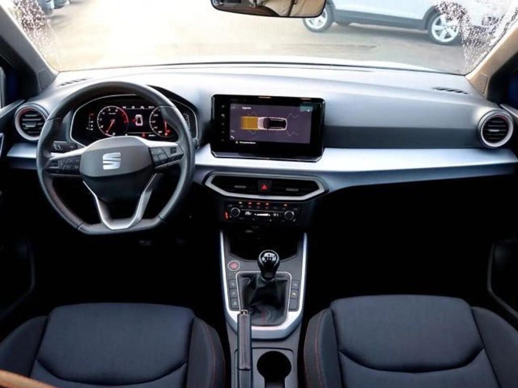 Seat Arona