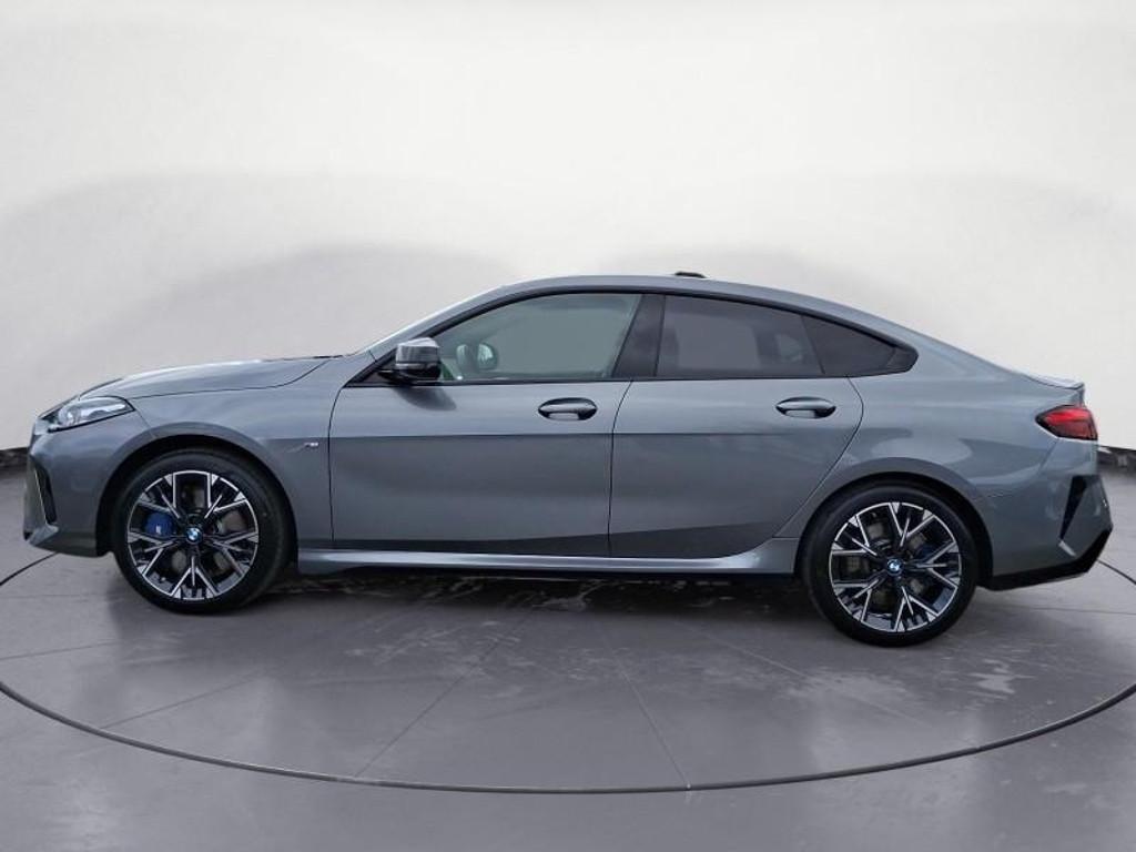 BMW M235