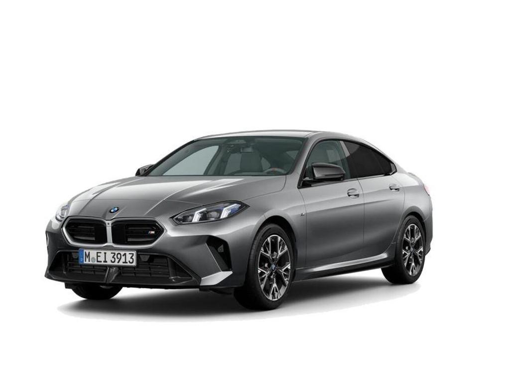 BMW M235
