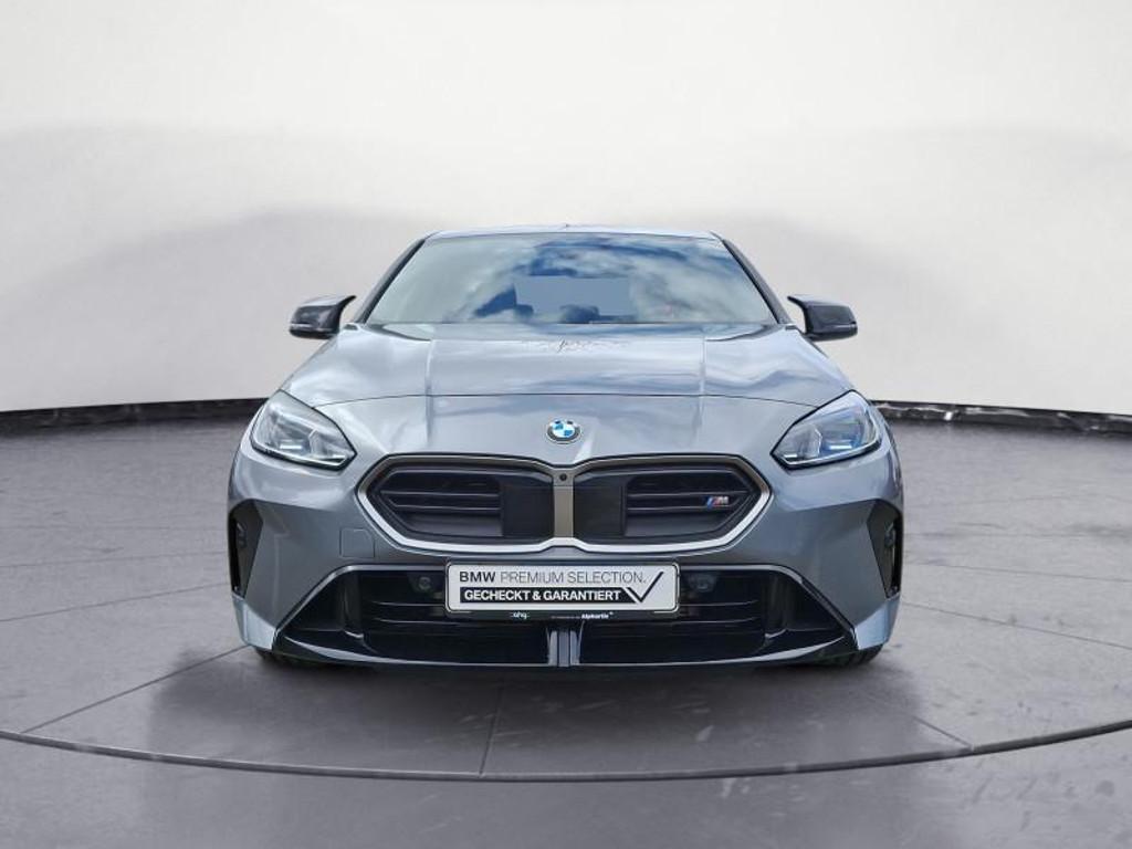 BMW M235
