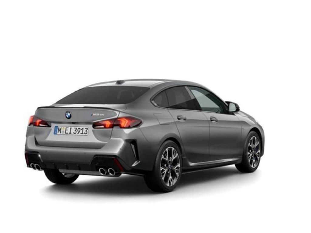 BMW M235