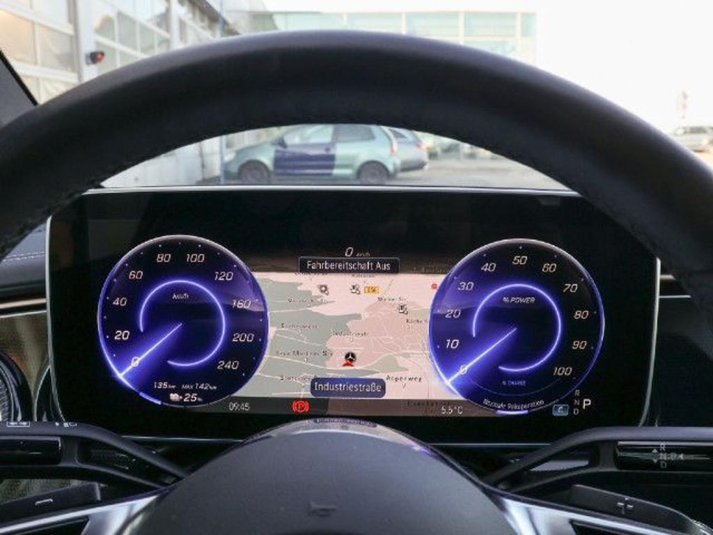 Mercedes-Benz EQE