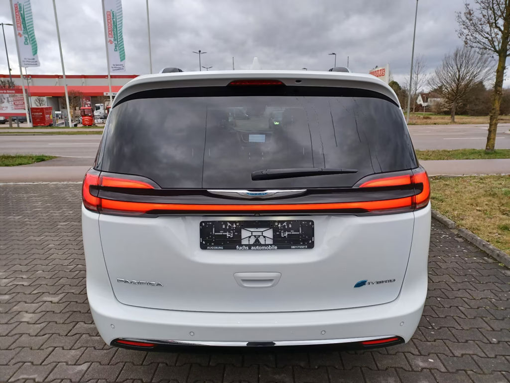 Chrysler Pacifica