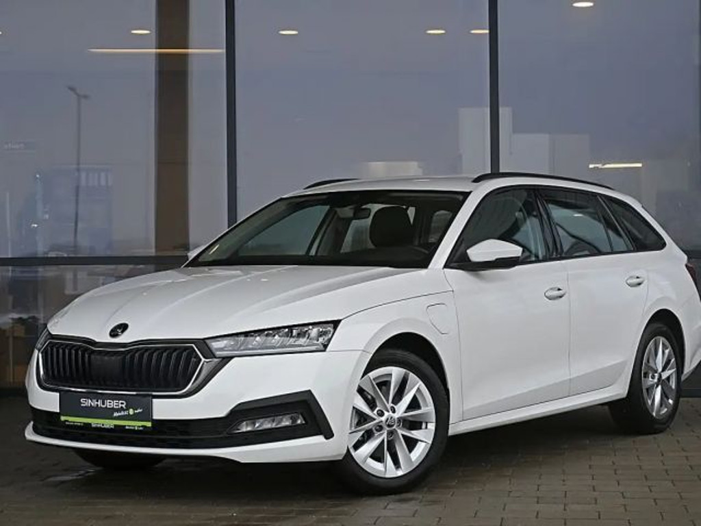 Skoda Octavia 2022 Hybride Benzine