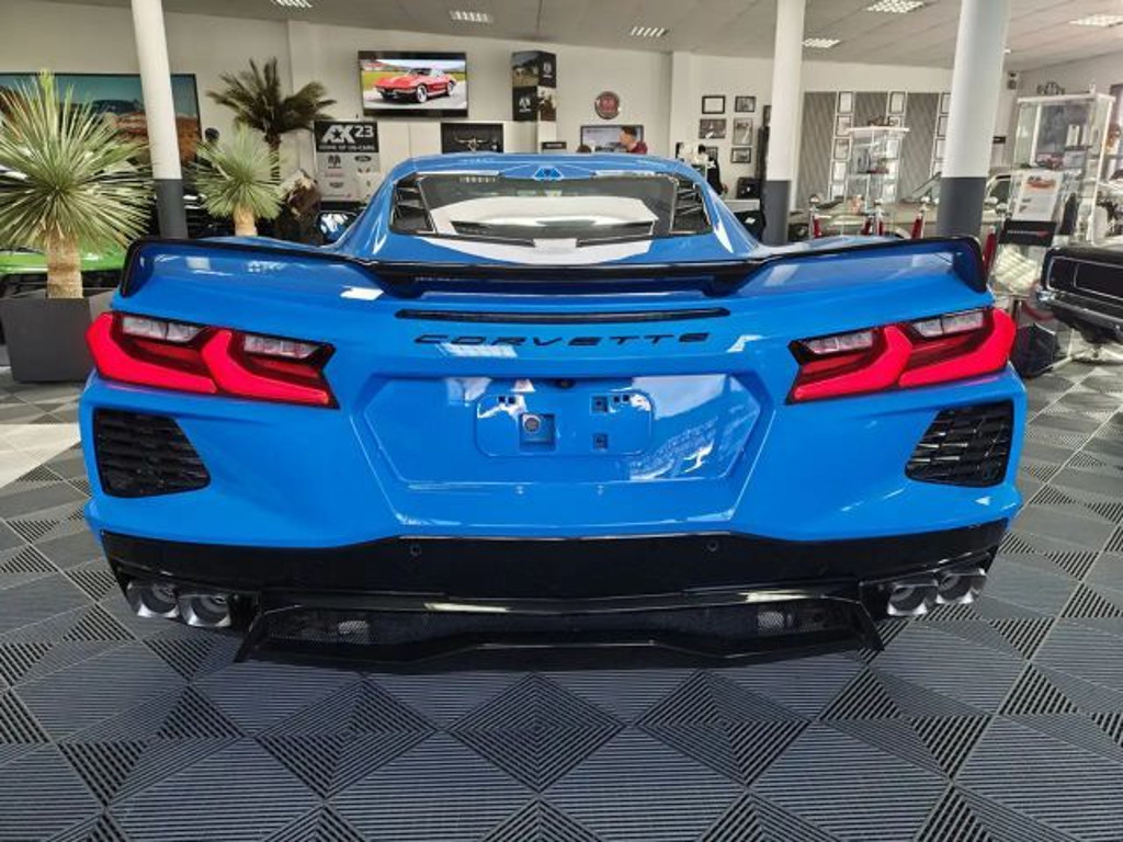Corvette C8